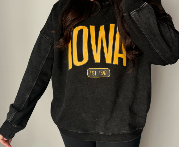 Iowa Washed Crew