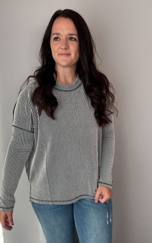 Black and White Ribbed Top